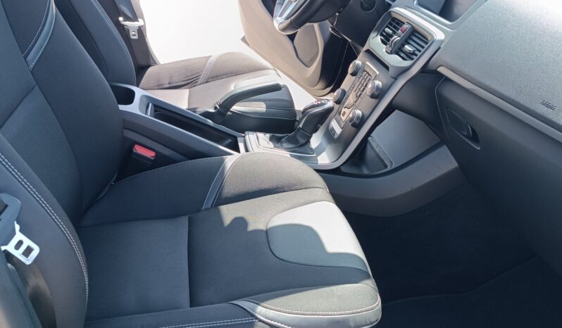 Volvo V40 D2 Geartronic Business Plus pieno