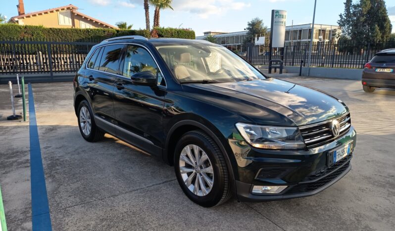 Volkswagen Tiguan 1.6 TDI SCR Business BlueMotion Technology pieno