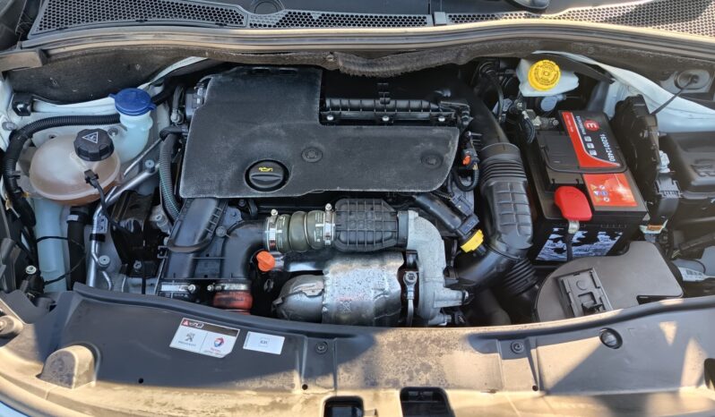 Peugeot 2008 BlueHDi 100 Active pieno