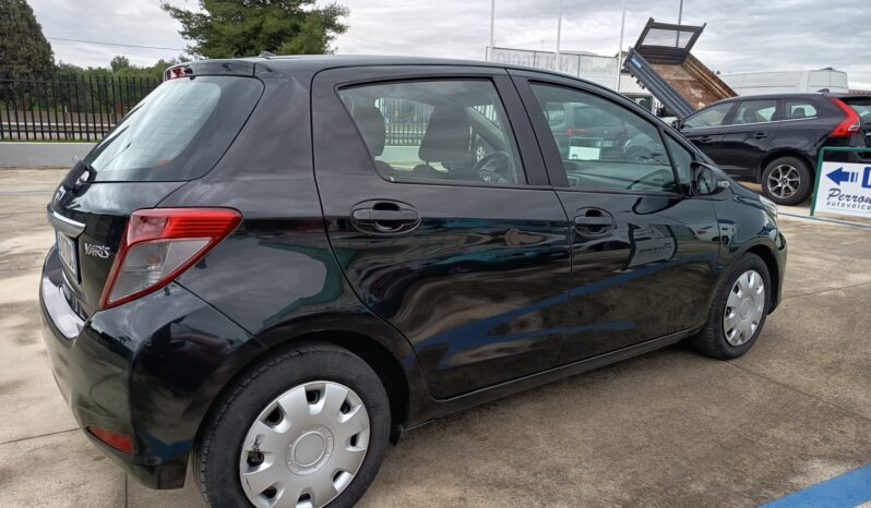 Toyota Yaris 1.4 D-4D 5 porte Lounge pieno