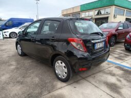 Toyota Yaris 1.4 D-4D 5 porte Lounge pieno