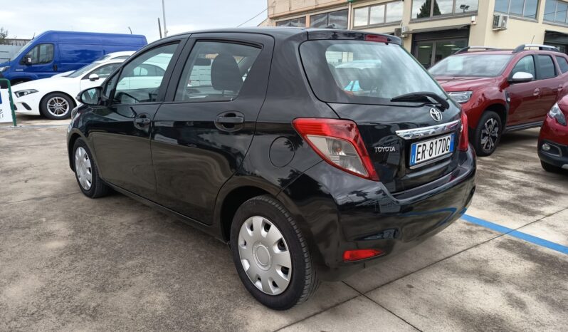 Toyota Yaris 1.4 D-4D 5 porte Lounge pieno