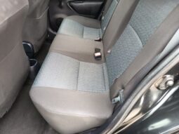 Toyota Yaris 1.4 D-4D 5 porte Lounge pieno