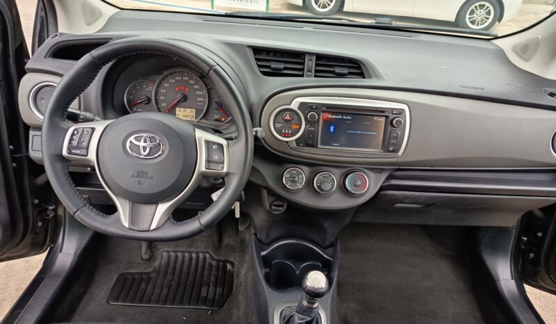 Toyota Yaris 1.4 D-4D 5 porte Lounge pieno