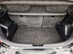 Toyota Yaris 1.4 D-4D 5 porte Lounge pieno