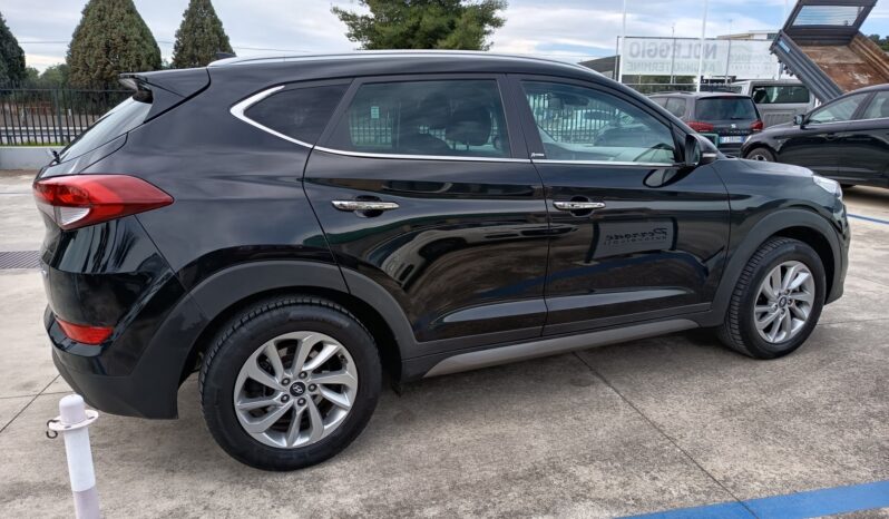 Hyundai Tucson 1.7 CRDi XPossible pieno