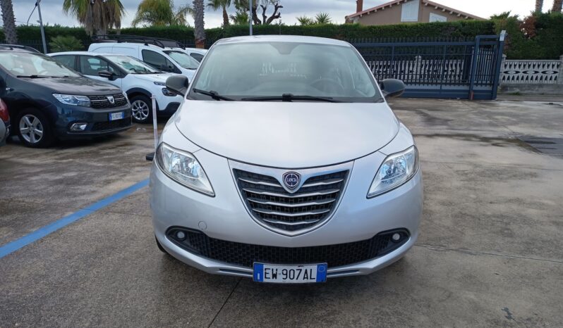 Lancia Ypsilon 1.2 69 CV 5 porte S&S Silver pieno
