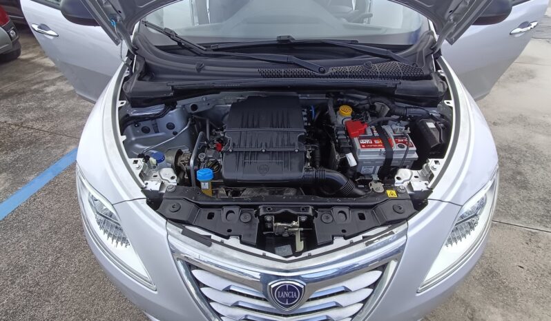 Lancia Ypsilon 1.2 69 CV 5 porte S&S Silver pieno
