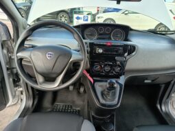 Lancia Ypsilon 1.2 69 CV 5 porte S&S Silver pieno