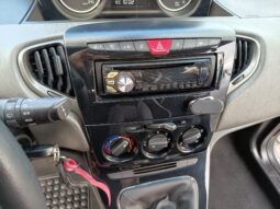 Lancia Ypsilon 1.2 69 CV 5 porte S&S Silver pieno