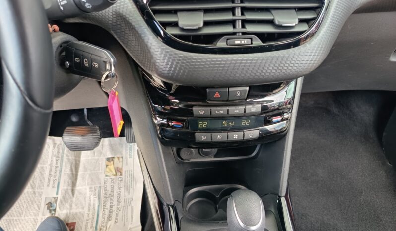 Peugeot 2008 BlueHDi 120 EAT6 S&S Allure pieno