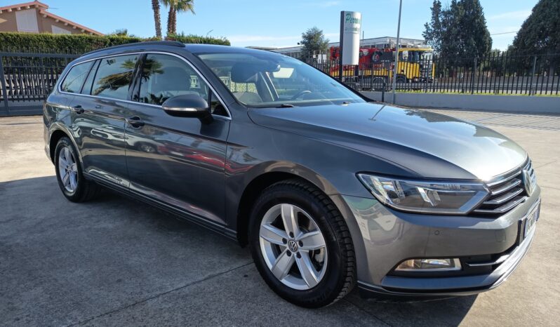 Volkswagen Passat Variant 2.0 TDI Comfortline BlueMotion Technology pieno
