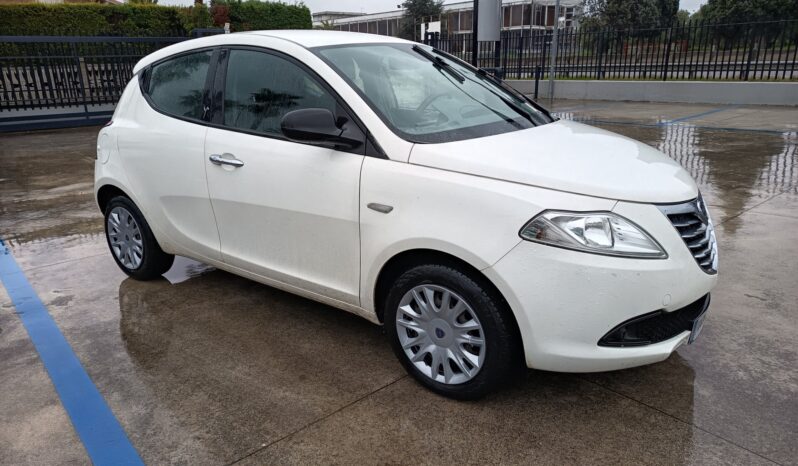 Lancia Ypsilon 1.2 69 CV 5 porte Elefantino pieno