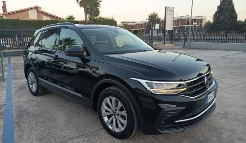 Volkswagen Tiguan 2.0 TDI SCR Life pieno