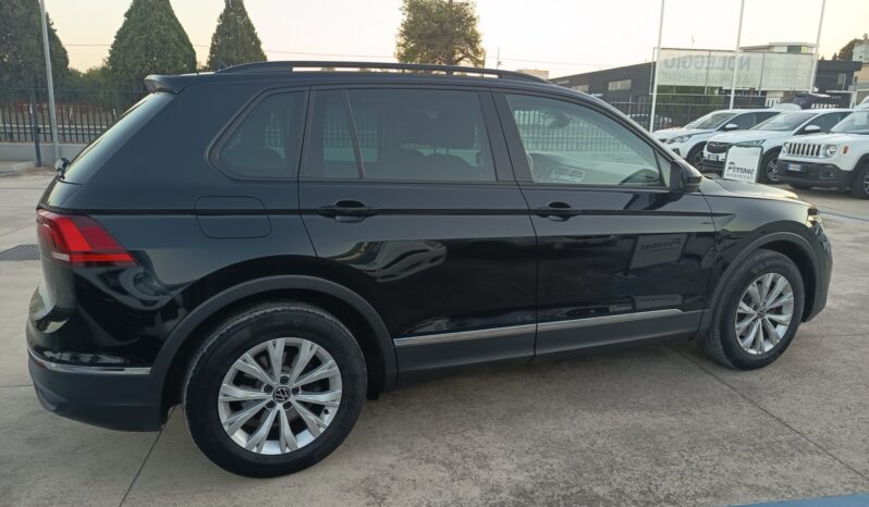 Volkswagen Tiguan 2.0 TDI SCR Life pieno