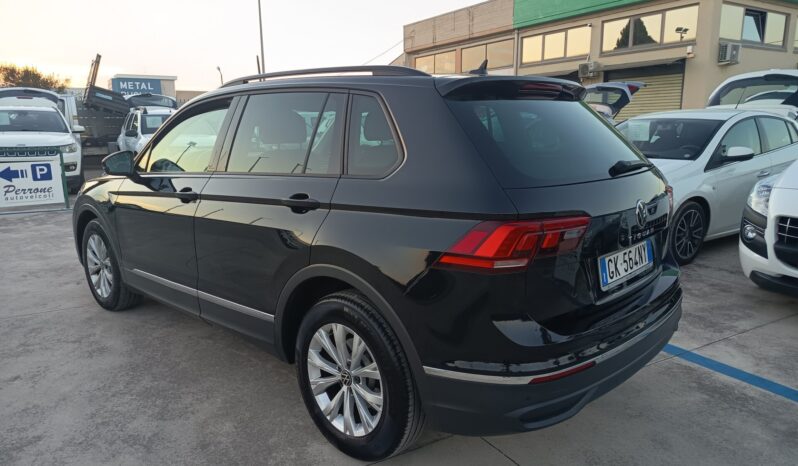 Volkswagen Tiguan 2.0 TDI SCR Life pieno