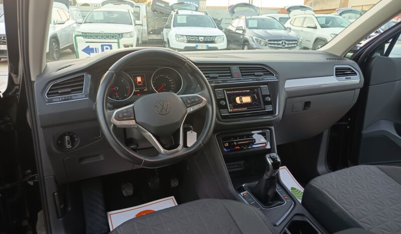 Volkswagen Tiguan 2.0 TDI SCR Life pieno