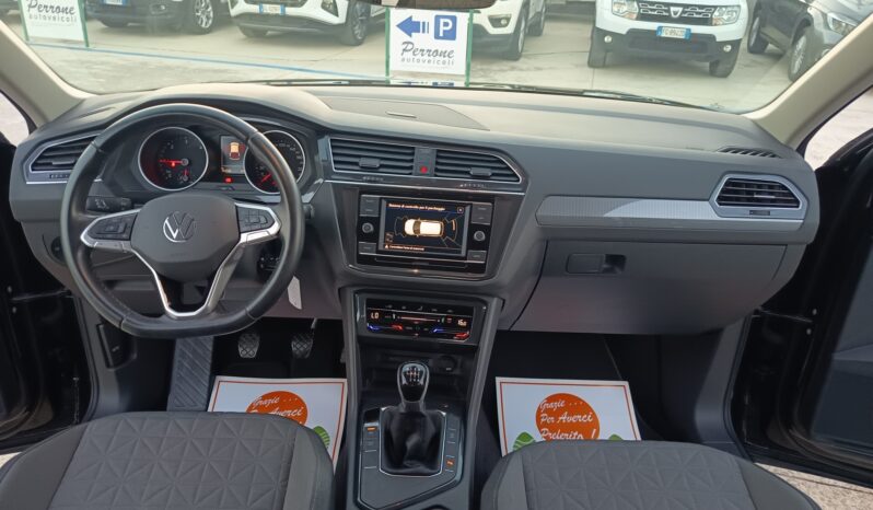 Volkswagen Tiguan 2.0 TDI SCR Life pieno