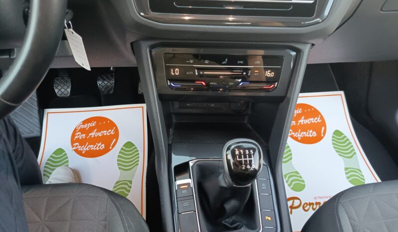 Volkswagen Tiguan 2.0 TDI SCR Life pieno
